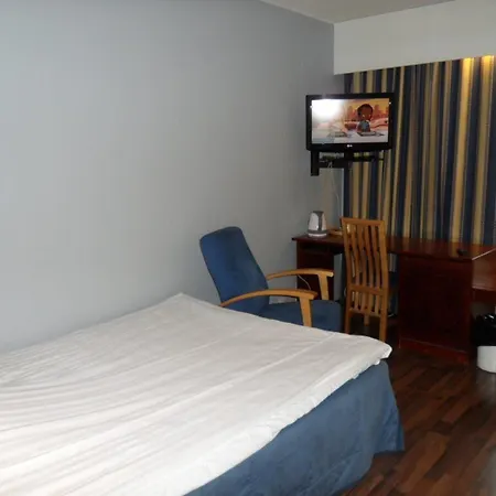 Hotel Tiiranlinna 2*