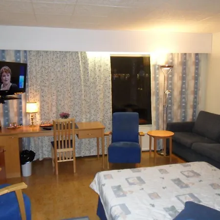 Hotel Tiiranlinna 2*